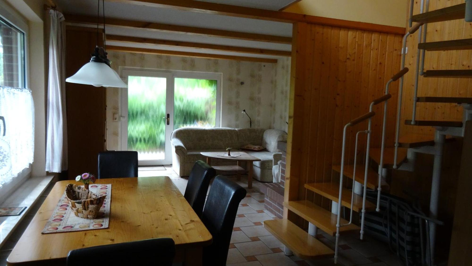 Ferienhaus Im Urigen Garten Bzw Eulenhaus Zingst Esterno foto