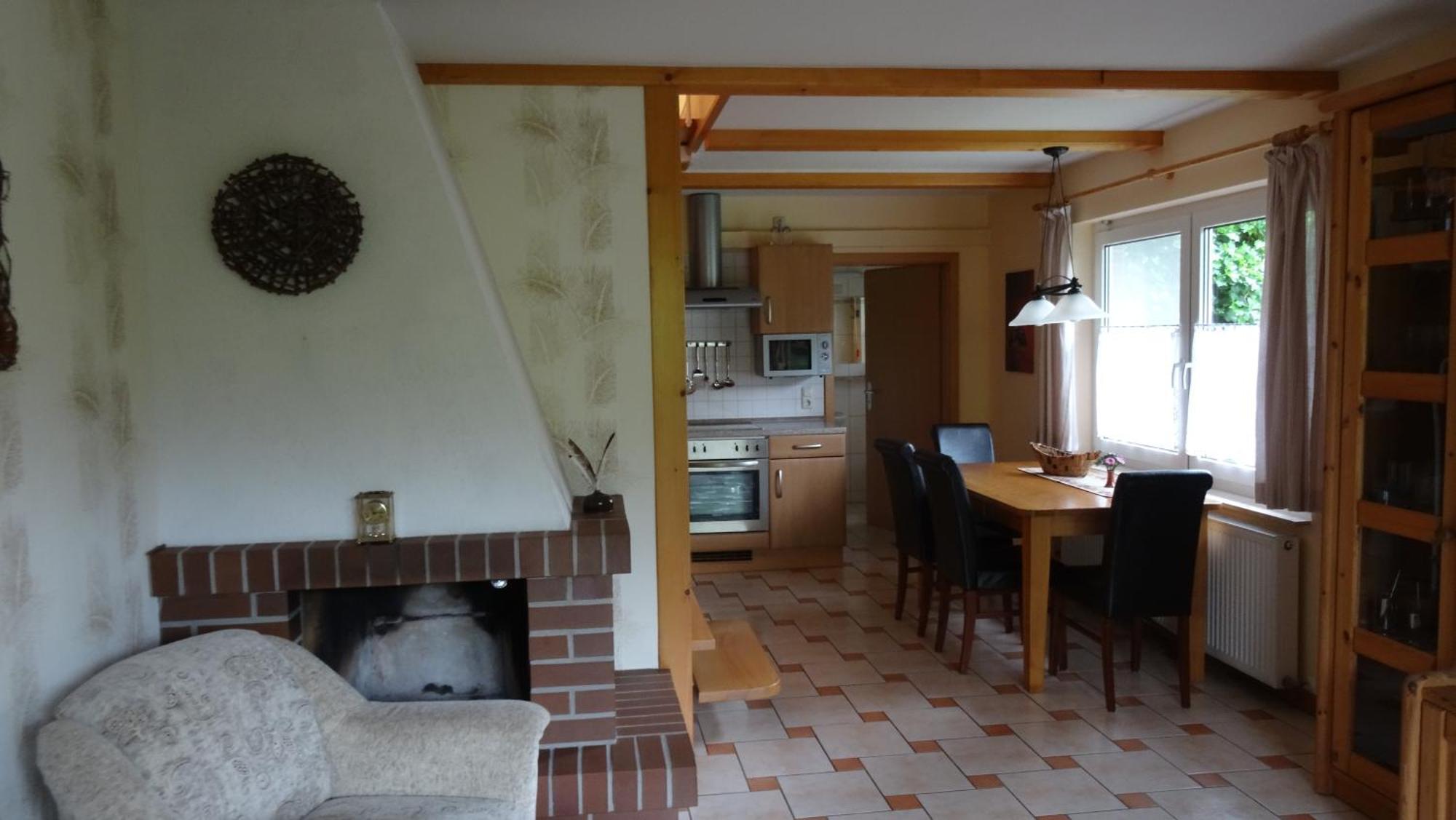 Ferienhaus Im Urigen Garten Bzw Eulenhaus Zingst Esterno foto
